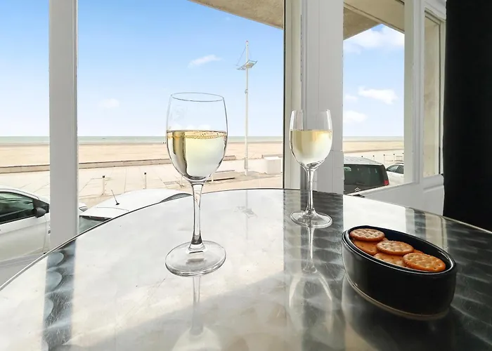 Appartement Escale Marine A Deux Pas Du Sable, Terrasse Privee *